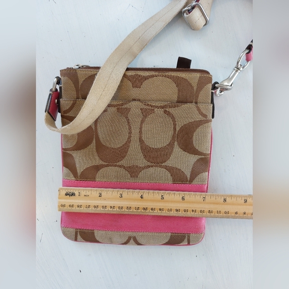 COACH crossbody hand bag - Picture 14 of 16